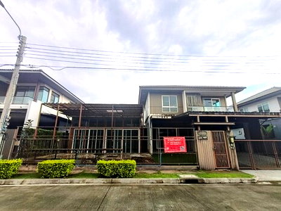 ขายบ้านเดี่ยว : ขายด่วน บ้าน 2 ชั้นพร้อมโฮมออฟฟิศ หมู่บ้านมัณฑนา (กัลปพฤกษ์-วงแหวน) แขวงหลักสอง ราคา 8,900,000฿