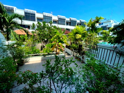 ทาวน์โฮม ถนนสาธุประดิษฐ์ : ขายทาวน์เฮ้าส์ Garden House พร้อมผู้เช่า ขนาด 32 ตารางวา  พื้นที่ 350 ตารางเมตร 4 ชั้น 3+1 ห้องนอน 