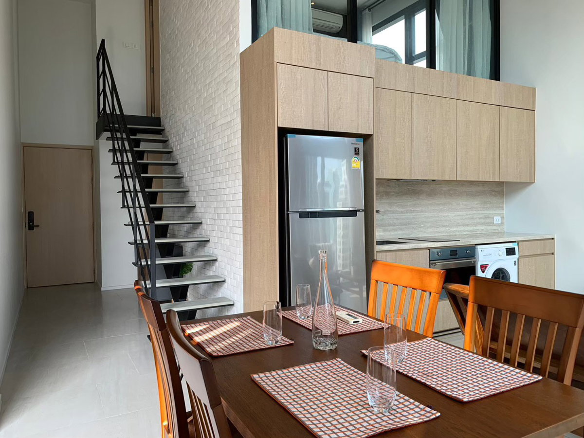 picture The Lofts Silom BTS Surasak Duplex 2Bedrooms 1Bath - 4/12