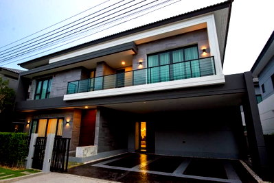 Houses for rent Samut Prakarn : House for rent The Centro Bangna, ready to move in. If interested, contact Line @goodmanpro or call 0999029192.