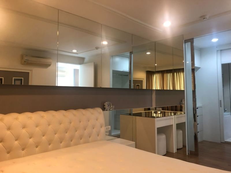 picture The Clover Thonglor
1 bedroom
1 bathroom
46 sqm
Floor 4 - 4/10
