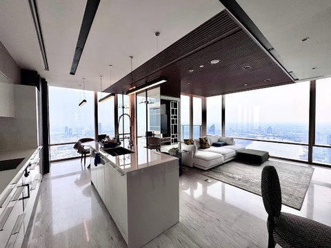 LTHC12641 - Four Season Private residence Condo FOR RENT Size 125 sqm. 2 beds 2 baths Near BTS Saphan Taksin Station ONLY 300K/Month