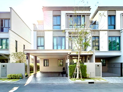 บ้านแฝด วิทยาลัยเทคนิคการสัตวแพทย์ : ขายบ้านกลางเมือง คลาสเซ่ รัชโยธิน ขนาด 214 Sq.m 51 Sq.wa 2 ห้องนอน 3 ห้องน้ำ เพียง 21.9 MB ติดต่อ 086-795-9997 (จิมมี่)