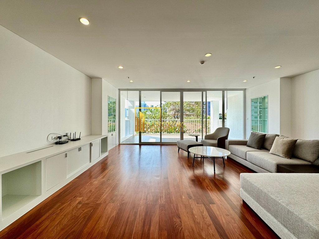 picture Spacious 4 Bed Apartment in Low Rise Ekkamai Development - BR7277SA - 1/43