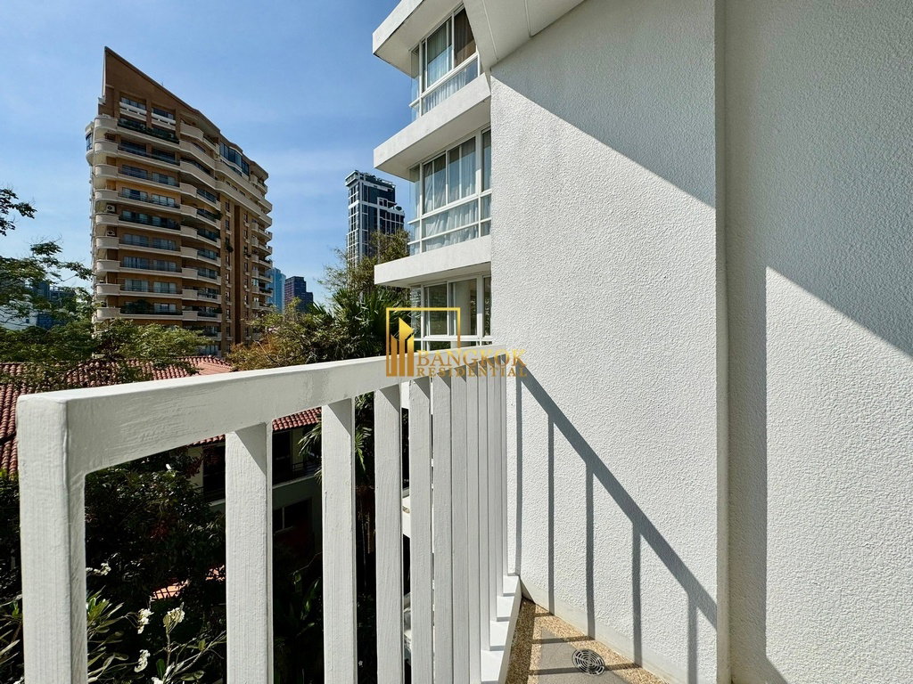 picture Spacious 4 Bed Apartment in Low Rise Ekkamai Development - BR7277SA - 30/43