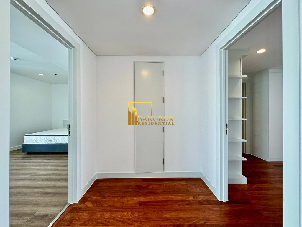 picture Spacious 4 Bed Apartment in Low Rise Ekkamai Development - BR7277SA - 16/43