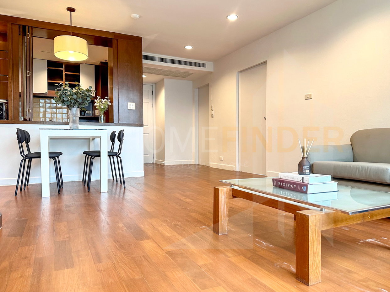 picture The Royal Place 1 1 bedroom, for rent - 1/15