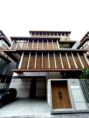 บ้านเดี่ยว ม.สวนดุสิต : Vi Ari (วี อารีย์) บ้านเดี่ยวสูง 3.5 ชั้นระดับ Super Luxury “ใจกลางอารีย์” 