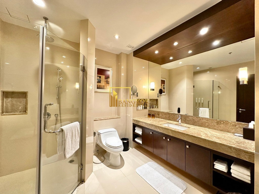 รูป Exceptional 3 Bedroom Serviced Apartment in Phrom Phong Area - BR7385SA - รูปที่ 31/48