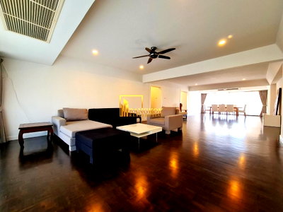 Apartment building for rent Srinakharinwirot University Prasanmit Campus : Large 3 Bedroom Apartment Overlooking Benjakiti Park - BR0808AP