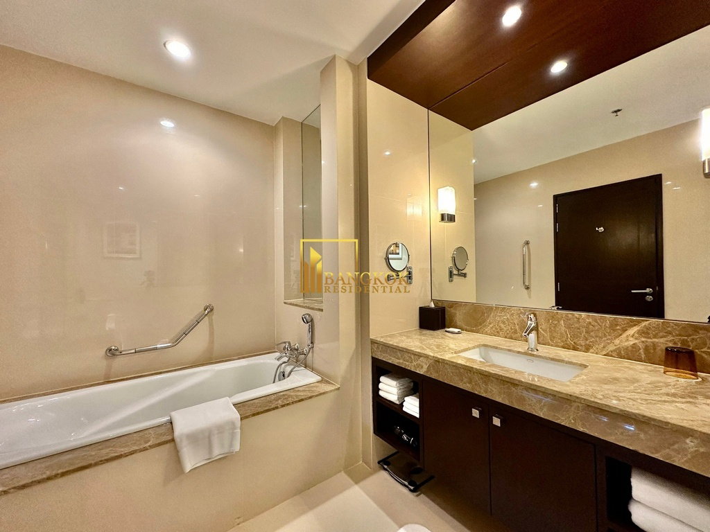 รูป Exceptional 3 Bedroom Serviced Apartment in Phrom Phong Area - BR7385SA - รูปที่ 17/48