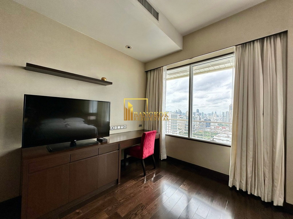 รูป Exceptional 3 Bedroom Serviced Apartment in Phrom Phong Area - BR7385SA - รูปที่ 30/48
