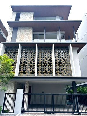 บ้านเดี่ยว กรุงเทพมหานคร : ขายบ้าน Artale asoke rama9 บ้านpool villa และลิฟท์ส่วนตัว มีหลายหลังให้เลือก