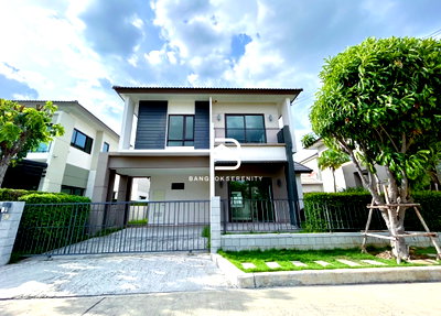 บ้านเดี่ยว สนามบินสุวรรณภูมิ : ขาย บ้านเดี่ยว เซ็นโทร บางนา กม.7 ใกล้ Mega Bangna