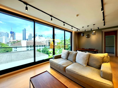 คอนโดให้เช่า : Chalermnit Art de Maison - Elegant 2 Bed Condo in Thonglor - BR60437CD
