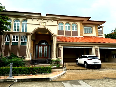 Houses for sale : For Sale  Unveiling Your Dream Home in Q Twelve Ratchaphruek - Sathorn 5 bedrooms 7 bathrooms with private pool near SRT Taling Chan station