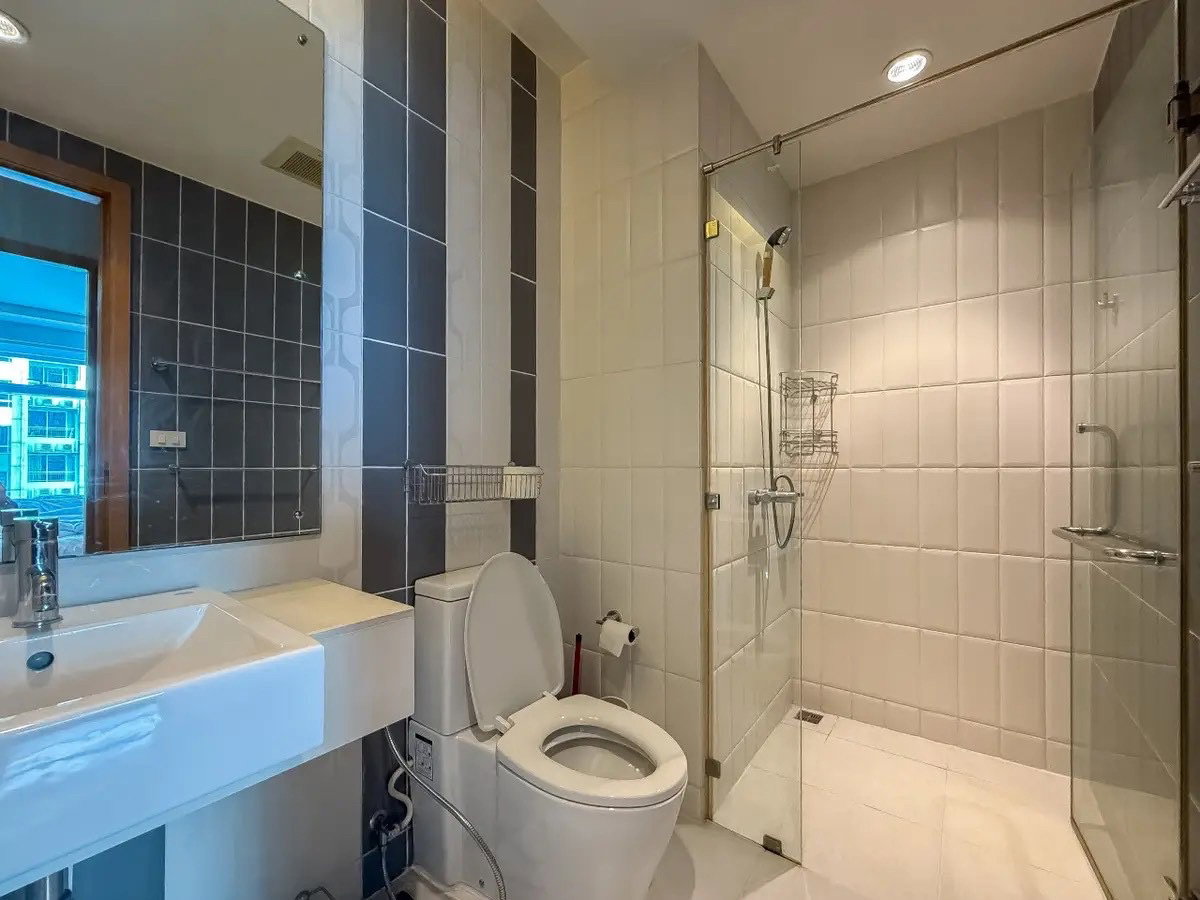 รูป #R4738 ให้เช่าคอนโด Circle Condominium  - รูปที่ 4/12