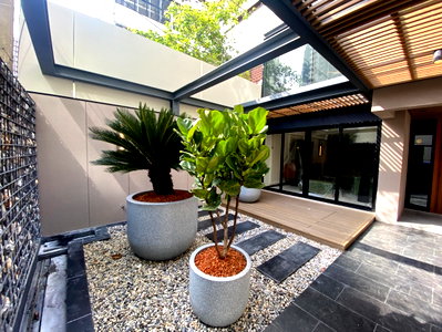 Townhouses for rent Watthana : Townhouse In Phromphong for rent ONLY 180K