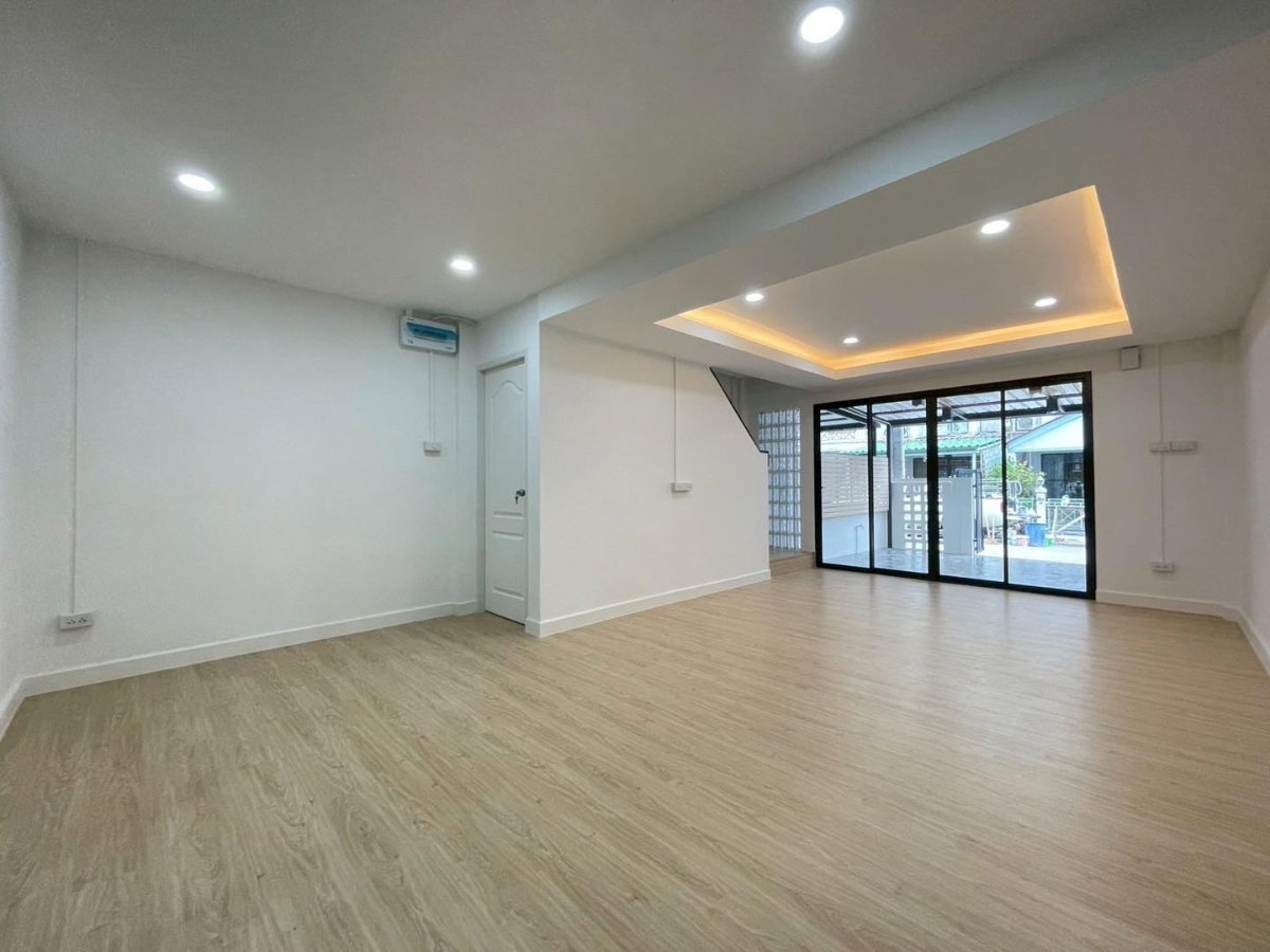 รูป [ขาย] ขายบ้านตกแต่งใหม่ พร้อมอยู่! บ้านบัวทอง 4 บ้านกล้วย–ไทรน้อย  - รูปที่ 33/47