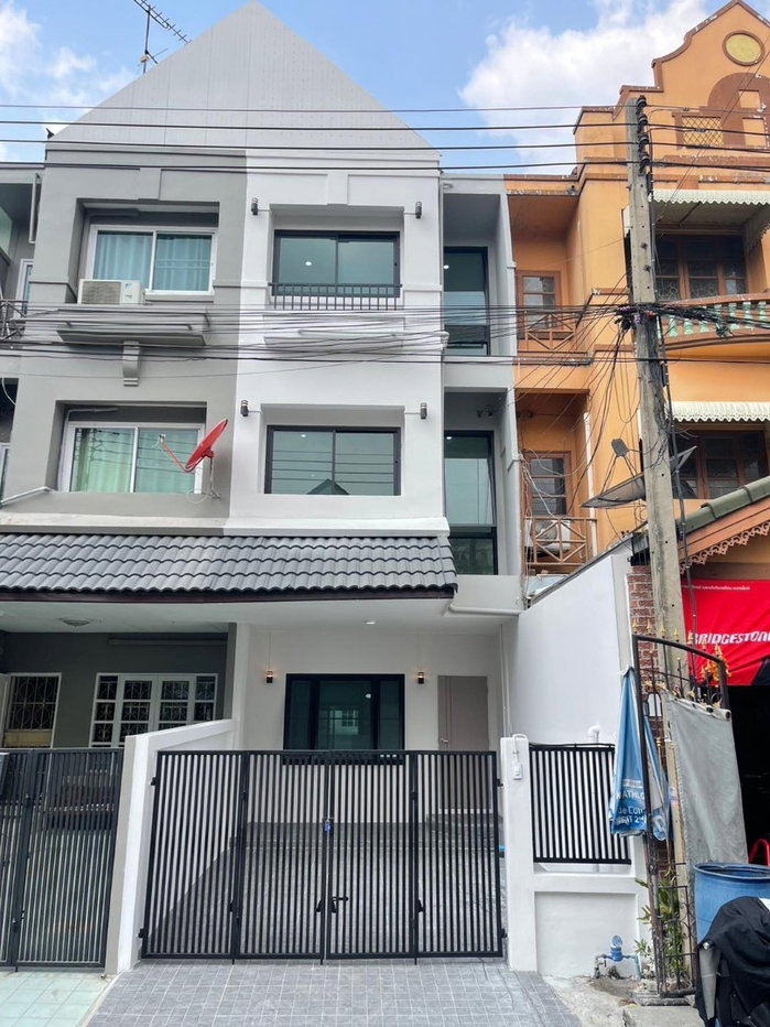 รูป [ขาย] ทาวน์โฮม 3 ชั้น หมู่บ้านลัลลี่วิลล์ ลำลูกกา-คลอง 1 ใกล้รถไฟฟ้าสายสีเขียว - รูปที่ 3/59