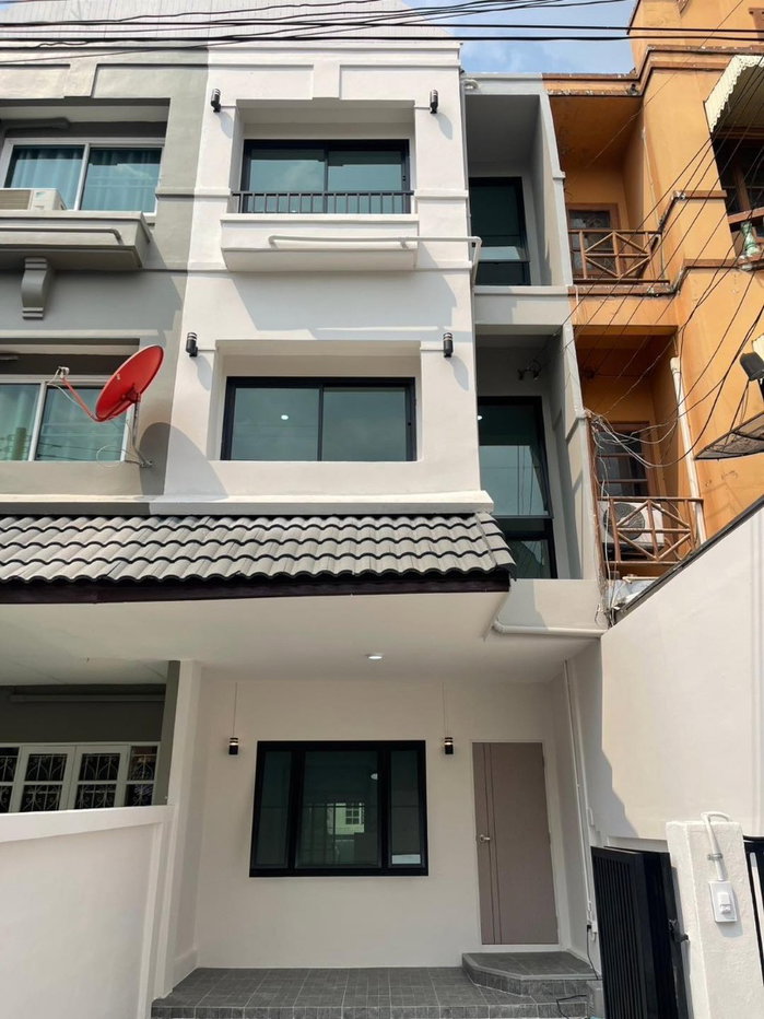 รูป [ขาย] ทาวน์โฮม 3 ชั้น หมู่บ้านลัลลี่วิลล์ ลำลูกกา-คลอง 1 ใกล้รถไฟฟ้าสายสีเขียว - รูปที่ 41/59