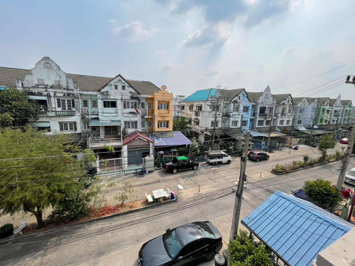 รูป [ขาย] ทาวน์โฮม 3 ชั้น หมู่บ้านลัลลี่วิลล์ ลำลูกกา-คลอง 1 ใกล้รถไฟฟ้าสายสีเขียว - รูปที่ 19/59