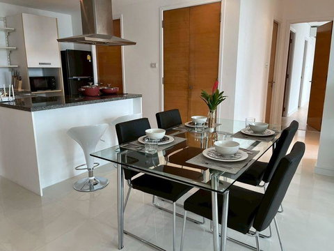 LTHC12674 - Fullerton Sukhumvit Condo FOR SALE Size 95.58 sqm. 2 beds 2 baths Near BTS Ekkamai Station ONLY 16.5 MB
