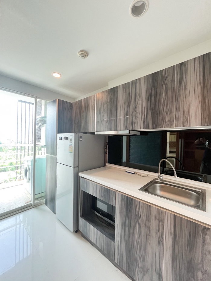 picture Sale Elements  Srinakarin condo 37 sqm Building 6 - 10/11