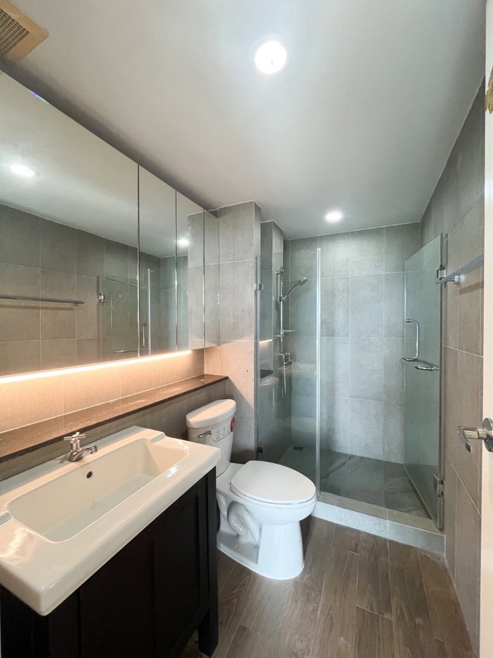 picture Sale Elements  Srinakarin condo 37 sqm Building 6 - 11/11