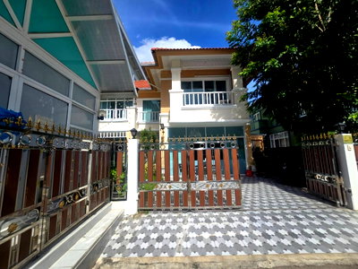 บ้านเดี่ยว เมืองสมุทรปราการ สมุทรปราการ :  🏡หมู่บ้าน ฟลอราวิลล์ ศรีนครินทร์ - เทพารักษ์ [ Floraville Srinakarin - Theparak ] 🏡ขายบ้านเดี่ยวหลังใหญ่ พื้นที่เยอะมากๆ ราคา 10.9 ล้านบาท