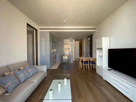 LTHC12738 - KRAAM Sukhumvit 26 Condo FOR RENT Size 65 sqm. 1 bed 1 bath Near BTS Phrom Phong Station ONLY 55K/Month