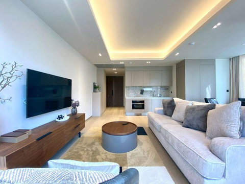 LTHC12733 - Ton Son One Residence Condo FOR RENT Size 67.2 sqm. 1 bed 1 bath Near BTS Chit Lom Station ONLY 95K/Month