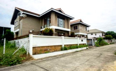 เช่าบ้านเดี่ยว สถานีขนส่งกรุงเทพฯ (สายใต้ใหม่) : Single house, Mahadthai Village 1, Phutthamonthon Sai 1, Taling Chan  Please add LINE ID @806qphgn o8415o5483