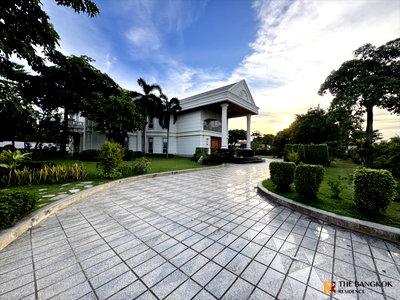 บ้านเดี่ยว เมืองสมุทรปราการ สมุทรปราการ :  บ้านเดี่ยว 2 ชั้น ย่านศรีนครินทร์ ใกล้ BTS ปากน้ำ 