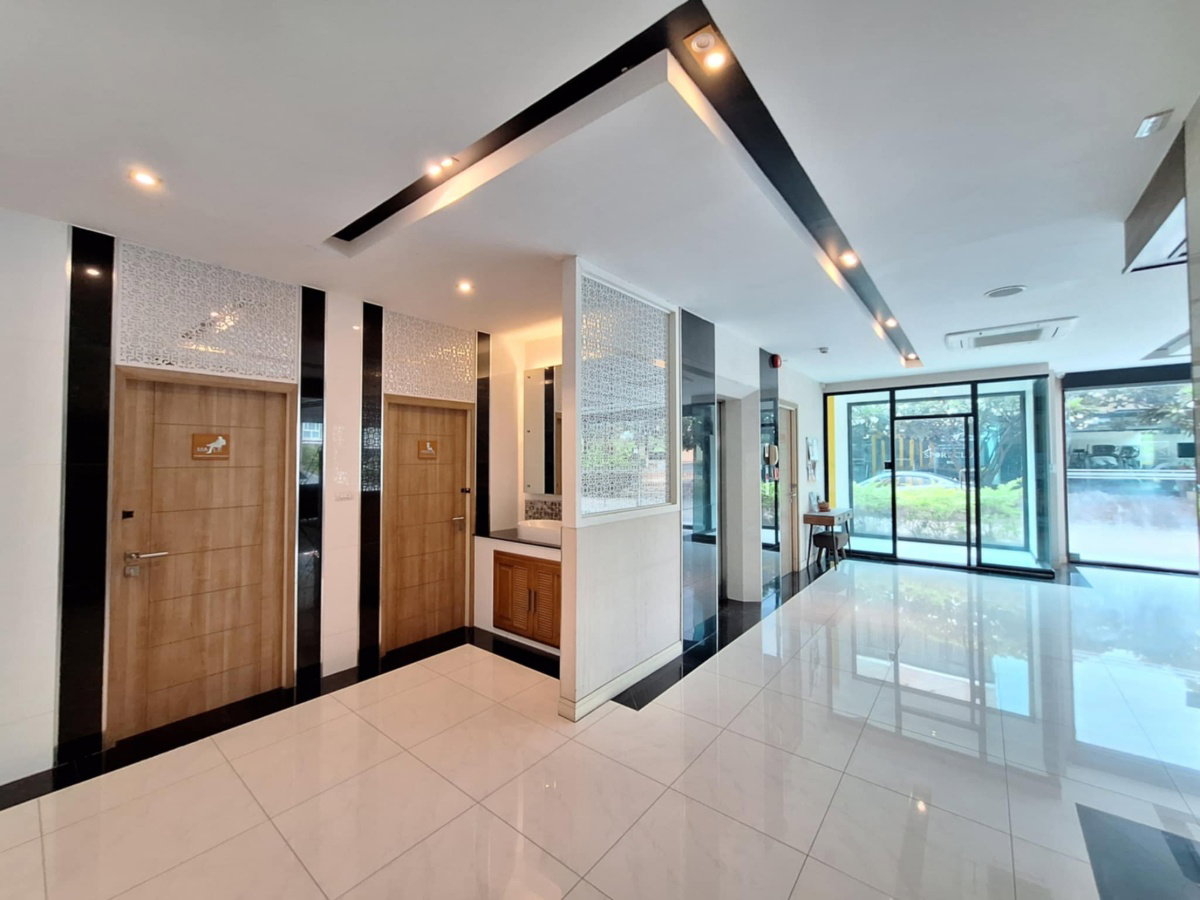 รูป ให้เช่า ห้องหรูโมเดิรน์  1 ห้องนอน 46 ตรม. พร้อมเครื่องซักผ้า  10,500 ใกล้ Ikea - รูปที่ 28/32