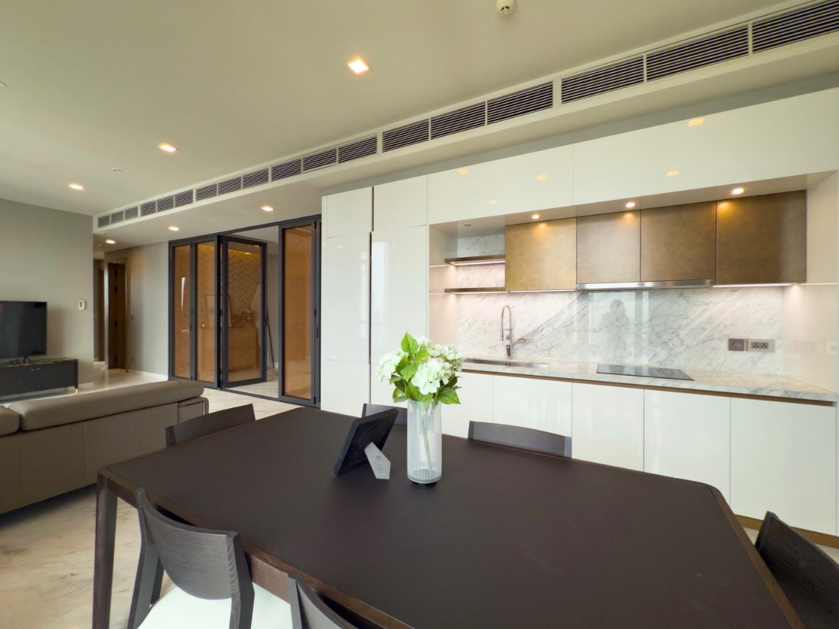 รูป ♦ Modern Decoration ♦ ชั้นสูง 25+ 125.00 ตร.ม. | 2 ห้องนอน 3 ห้องน้ำ | คอนโดใกล้ เจ อเวนิว ทองหล่อ 2 นาที, BTS ทองหล่อ 5 นาที, ดองกิ มอลล์ 7 นาที - รูปที่ 9/19