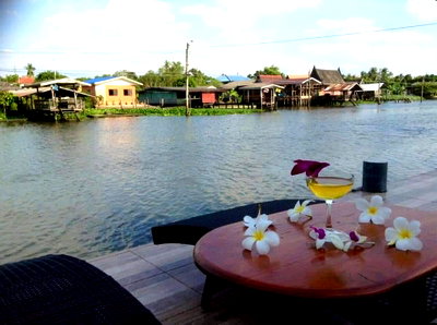 บ้านเดี่ยว ม.ราชพฤกษ์ : ขายที่ดินริมน้ำ+บ้านเรือนไทยไม้สักทองทั้งหลัง พระราม 5 บางกรวย นนทบุรี ใกล้เส้น นครอินทร์-ราชพฤกษ์ วิวสวย เดินทางสะดวก ขายด่วน ราคาดี 087-9074045