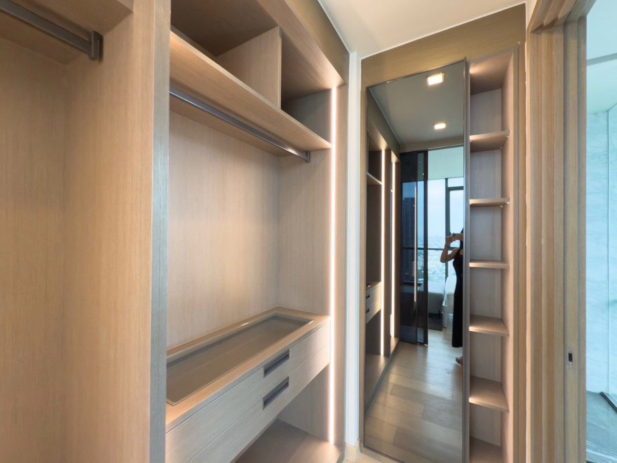 รูป ♦ Modern Decoration ♦ ชั้นสูง 25+ 125.00 ตร.ม. | 2 ห้องนอน 3 ห้องน้ำ | คอนโดใกล้ เจ อเวนิว ทองหล่อ 2 นาที, BTS ทองหล่อ 5 นาที, ดองกิ มอลล์ 7 นาที - รูปที่ 16/19