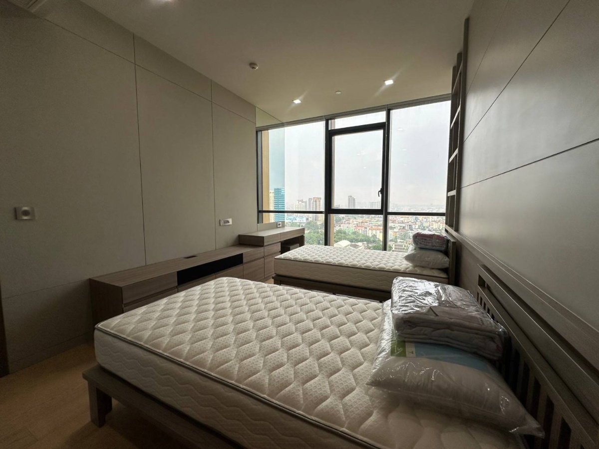 รูป ● Modern style ● ชั้น 15+ 125.20 ตร.ม. 2 ห้องนอน | คอนโดใกล้ เจ อเวนิว ทองหล่อ 2 นาที, BTS ทองหล่อ 5 นาที, ดองกิ มอลล์ 7 นาที - รูปที่ 10/15