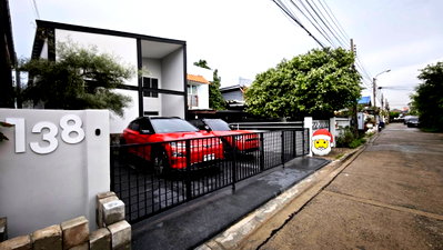บ้านแฝด ลาดพร้าว 71 : 🏡 [[ ขาย ]] บ้านหลังใหญ่ 3 ห้องนอน รีโนเวทใหม่ โชคชัย 4 ลาดพร้าว อบอุ่น ละมุนแบบ “พอดิบพอดี” ในหมู่บ้านสงบ เพื่อนบ้านดี น่าอยู่มาก 🍃