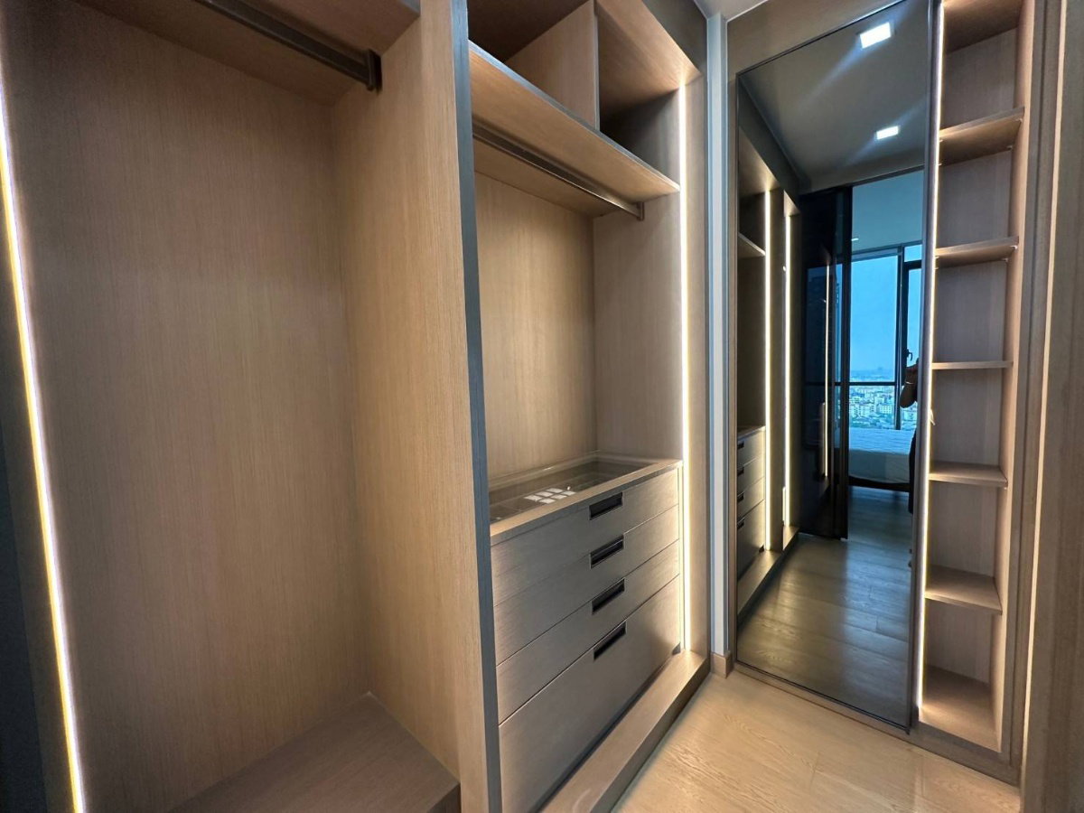 รูป ● Modern style ● ชั้น 15+ 125.20 ตร.ม. 2 ห้องนอน | คอนโดใกล้ เจ อเวนิว ทองหล่อ 2 นาที, BTS ทองหล่อ 5 นาที, ดองกิ มอลล์ 7 นาที - รูปที่ 12/15