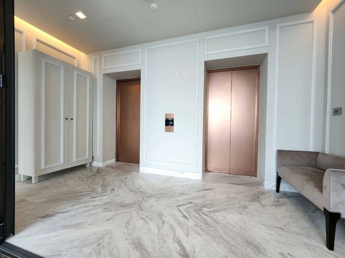 รูป ♢ Luxury style ♢ ชั้น 20+ 125.20 ตร.ม. 2 ห้องนอน | คอนโดใกล้ เจ อเวนิว ทองหล่อ 2 นาที, BTS ทองหล่อ 5 นาที, ดองกิ มอลล์ 7 นาที - รูปที่ 6/19