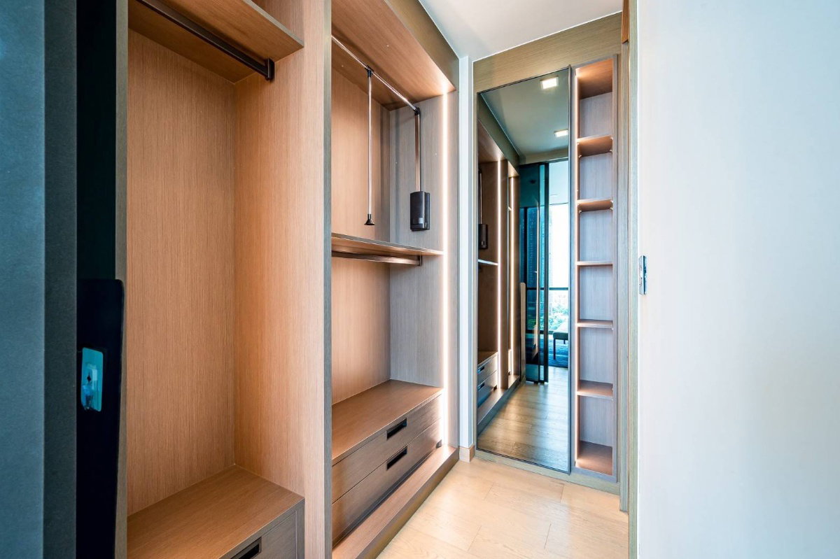 รูป ♦ Luxury style ♦ ชั้น 20+ 125.20 ตร.ม. 2 ห้องนอน | คอนโดใกล้ เจ อเวนิว ทองหล่อ 2 นาที, BTS ทองหล่อ 5 นาที, ดองกิ มอลล์ 7 นาที - รูปที่ 9/16
