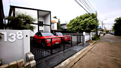 บ้านแฝด ลาดพร้าว 71 : บ้านหลังใหญ่ 3 นอน รีโนเวทใหม่ โชคชัย 4 ลาดพร้าว 