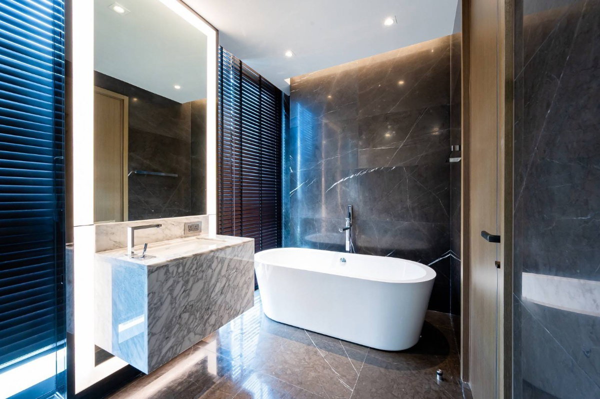 รูป ♦ Luxury style ♦ ชั้น 20+ 125.20 ตร.ม. 2 ห้องนอน | คอนโดใกล้ เจ อเวนิว ทองหล่อ 2 นาที, BTS ทองหล่อ 5 นาที, ดองกิ มอลล์ 7 นาที - รูปที่ 13/16