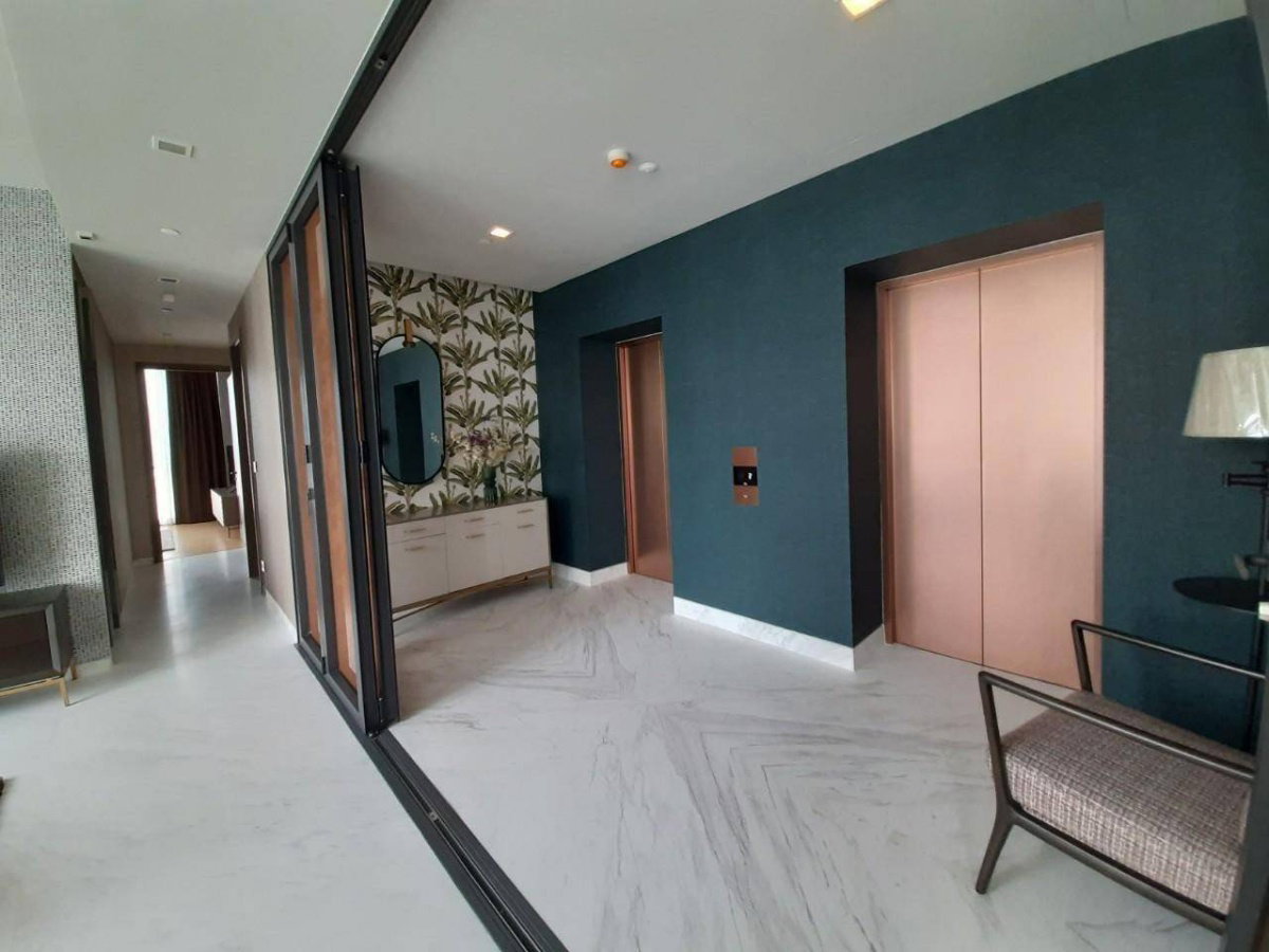 รูป ♦Modern Decoration♦ ชั้น 05+ type 03 | 125.20 ตร.ม. 2 ห้องนอน | คอนโดใกล้ เจ อเวนิว ทองหล่อ 2 นาที, BTS ทองหล่อ 5 นาที, ดองกิ มอลล์ 7 นาที - รูปที่ 8/10