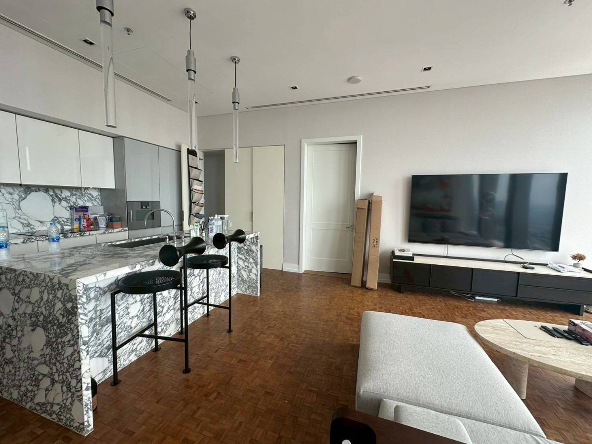 รูป ♦ Prime Location ♦ ชั้น 45++ 124.00 ตร.ม. | 2 ห้องนอน 3 ห้องน้ำ | ใกล้ BTS ช่องนนทรี 2 นาที, คิง เพาเวอร์ มหานคร 3 นาที, ตรีนิตีมอลล์ 3 4 นาที - รูปที่ 7/15