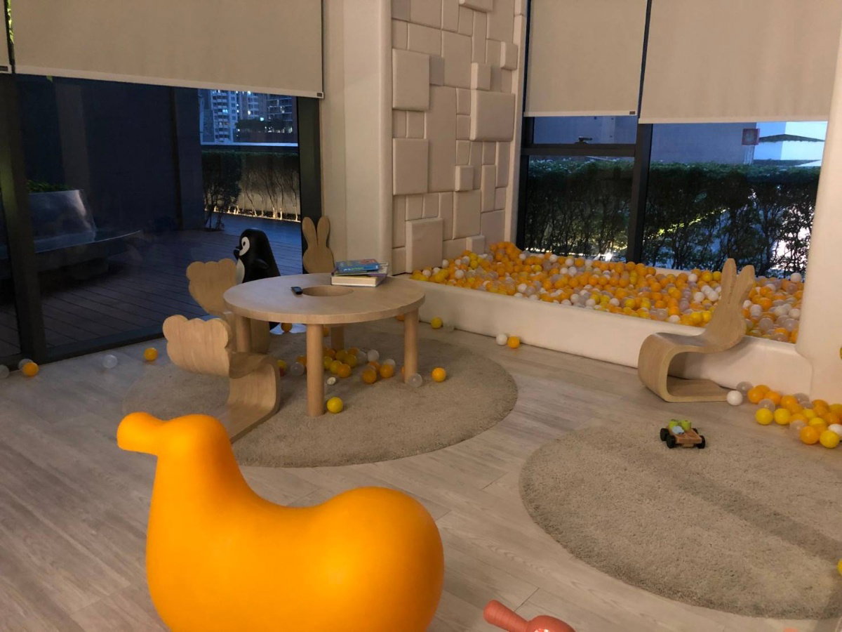 รูป ♦ Nice Decoration ♦ ชั้น 25+ | 3 ห้องนอน 196.63 ตร.ม. | ใกล้ BTS พร้อมพงษ์ 110 ม., เอ็มควอเทียร์ 260 ม., เอ็มโพเรียม 260 ม. - รูปที่ 13/19