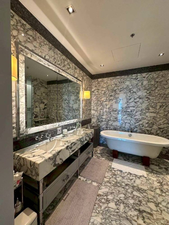 รูป ♦ Prime Location ♦ ชั้น 45++ 124.00 ตร.ม. | 2 ห้องนอน 3 ห้องน้ำ | ใกล้ BTS ช่องนนทรี 2 นาที, คิง เพาเวอร์ มหานคร 3 นาที, ตรีนิตีมอลล์ 3 4 นาที - รูปที่ 12/15