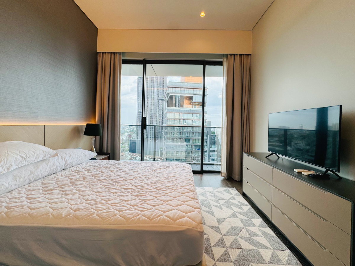 รูป ♢ Ready to move in ♢ ชั้น 20+ 201.80 ตร.ม. | 3 ห้องนอน 3 ห้องน้ำ | ใกล้ เอททองหล่อ 1 นาที, ดองกิ มอลล์ 2 นาที, BTS ทองหล่อ 4 นาที - รูปที่ 11/18